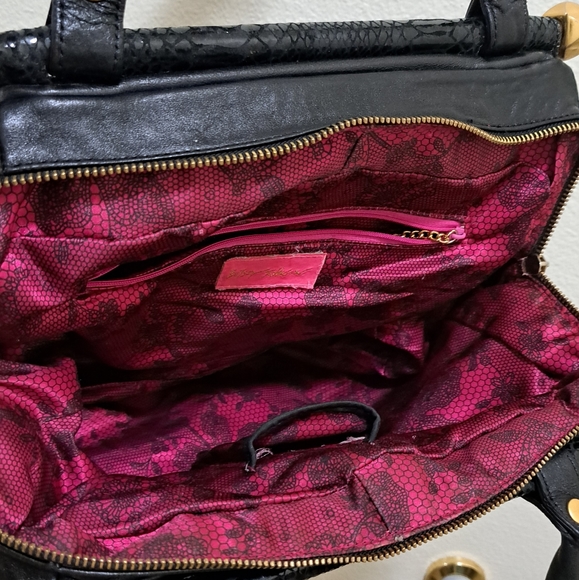 Betsey Johnson • Black Leather Ruffle Zip Y2k Handbag Satchel Shoulder Bag 00s - Picture 14 of 15